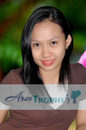 104784 - Rubylyn Age: 24 - Philippines