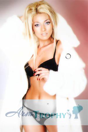 107237 - Larisa Age: 27 - Ukraine