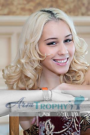 136502 - Alla Age: 19 - Ukraine