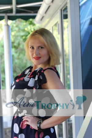 158259 - Yuliya Age: 47 - Ukraine