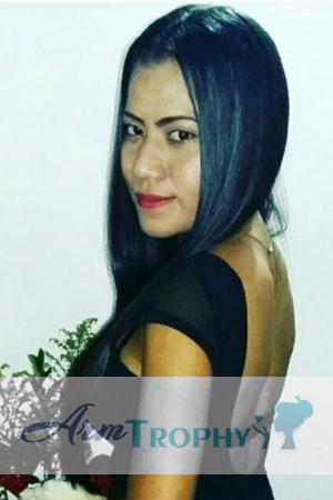 174138 - Yesenia Age: 29 - Colombia