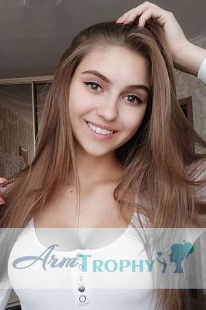 202015 - Kateryna Age: 20 - Ukraine