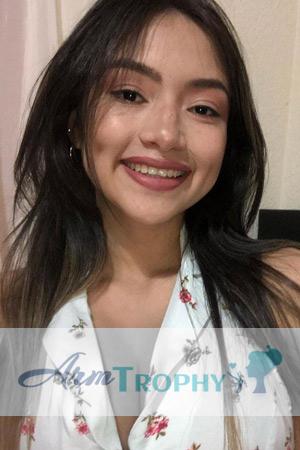 209944 - Claudia Age: 24 - Colombia