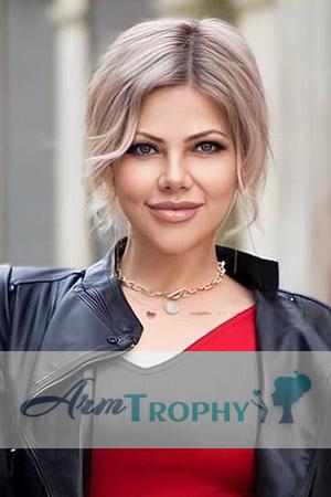 218716 - Elena Age: 40 - Ukraine