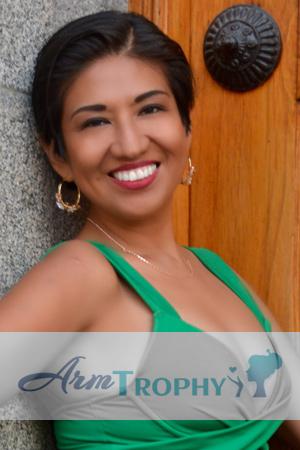 218862 - Roxana Age: 40 - Peru