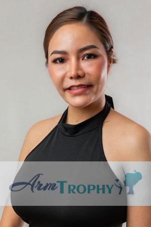 219408 - Autthapinya Age: 34 - Thailand