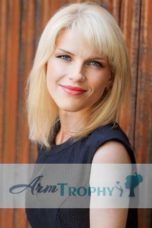 219454 - Alyona Age: 35 - Ukraine