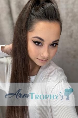 222266 - Arina Age: 19 - Moldova