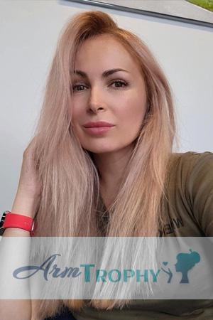 223165 - Oxana Age: 42 - Ukraine