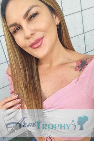 223182 - Melissa Age: 42 - Costa Rica