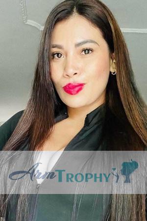 223223 - Estefania Age: 32 - Colombia
