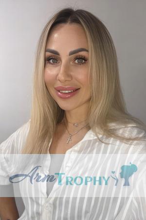 223452 - Elena Age: 43 - Ukraine