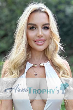 223460 - Olga Age: 39 - Russia