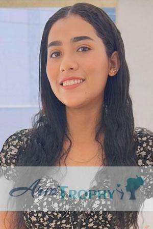 223841 - Laura Age: 30 - Colombia