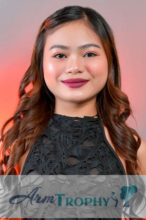 223852 - Jeramae Age: 19 - Philippines