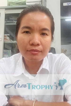 224007 - Theary Age: 40 - Cambodia