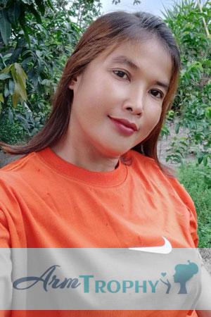 224011 - Puthea Age: 41 - Cambodia