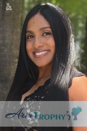224611 - Michelle Age: 34 - Colombia