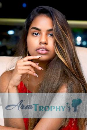 224707 - Jibelys Age: 18 - Colombia