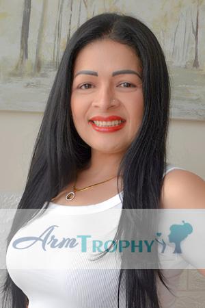 225017 - Andreina Age: 40 - Peru