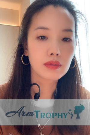 225301 - Lina Age: 44 - China