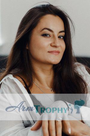 225352 - Gulmira Age: 32 - Ukraine