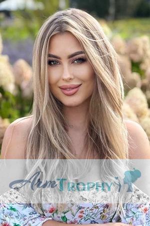 225558 - Snizhana Age: 34 - Ukraine