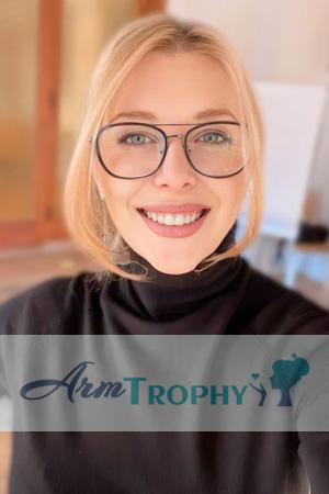 225572 - Olena Age: 28 - Ukraine