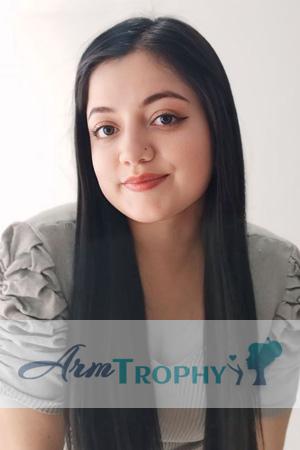 225604 - Laura Age: 29 - Colombia