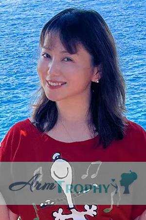 225628 - Lily Age: 51 - China