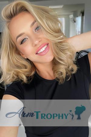 225810 - Liudmyla Age: 29 - Ukraine