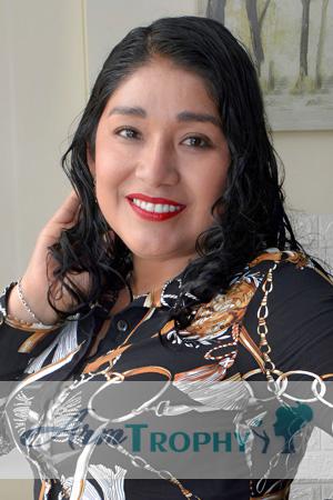 226017 - Ingrid Age: 39 - Peru