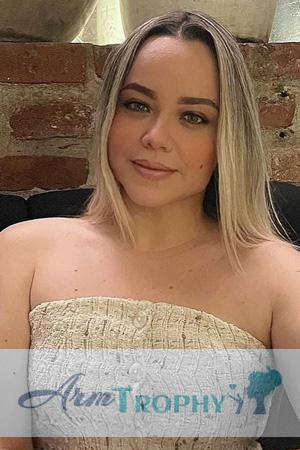 226413 - Iseth Age: 39 - Colombia