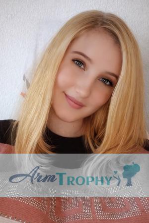 227093 - Mariia Age: 24 - Ukraine