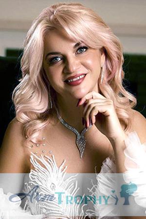 227250 - Eleonora Age: 43 - Ukraine