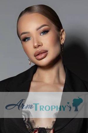227344 - Yuliia Age: 33 - Ukraine