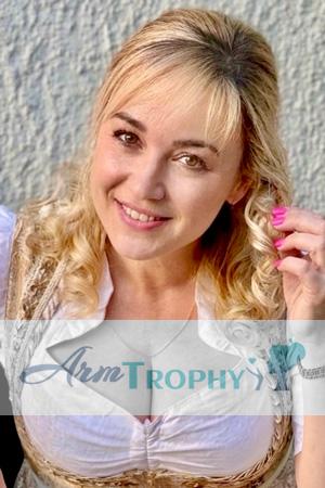 227365 - Tetiana Age: 42 - Ukraine