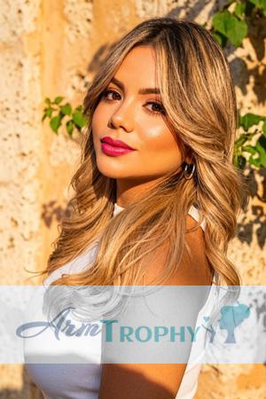 227368 - Lilibet Age: 43 - Colombia