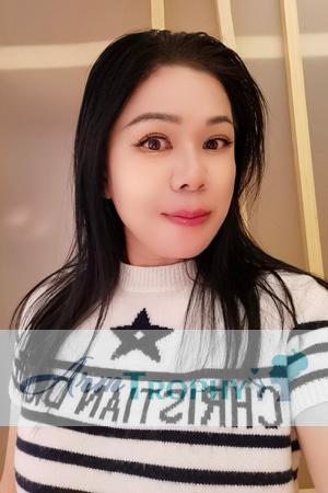 227647 - Zoe Age: 51 - China