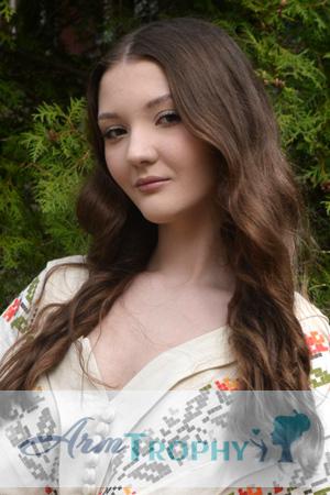 228185 - Sofia Age: 18 - Ukraine