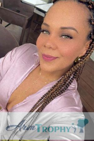 228383 - Stephanie Age: 39 - Costa Rica