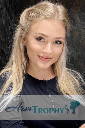 228426 - Yevheniia Age: 28 - Ukraine