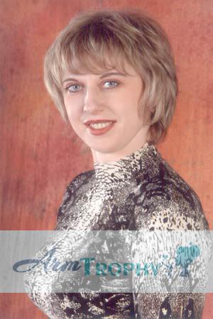 51396 - Elena Age: 43 - Russia