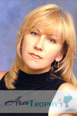 51680 - Ludmila Age: 44 - Russia