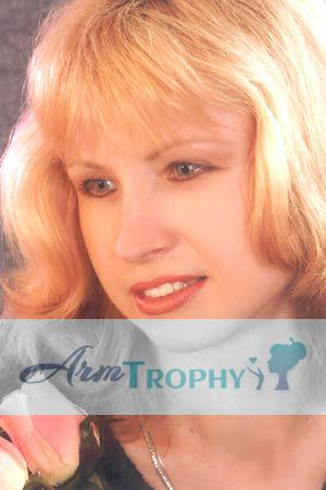 54137 - Svetlana Age: 48 - Ukraine