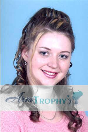 54935 - Galina Age: 33 - Russia