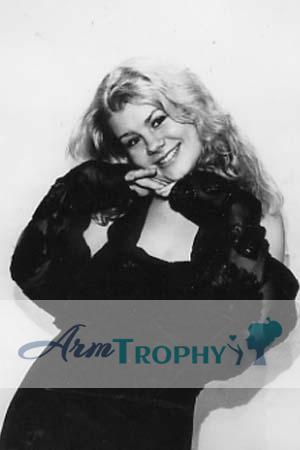 55339 - Svetlana Age: 26 - Russia