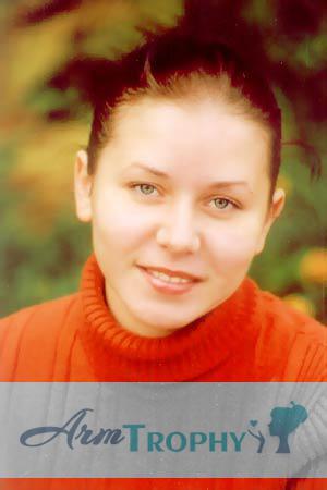 55755 - Elena Age: 25 - Russia