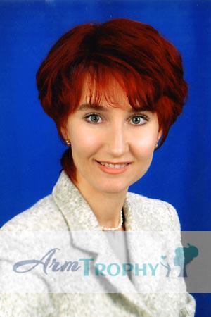 56680 - Elena Age: 39 - Russia