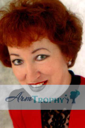 57285 - Svetlana Age: 41 - Russia